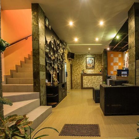Hotel Griya Tunjung Sari à Denpasar Extérieur photo