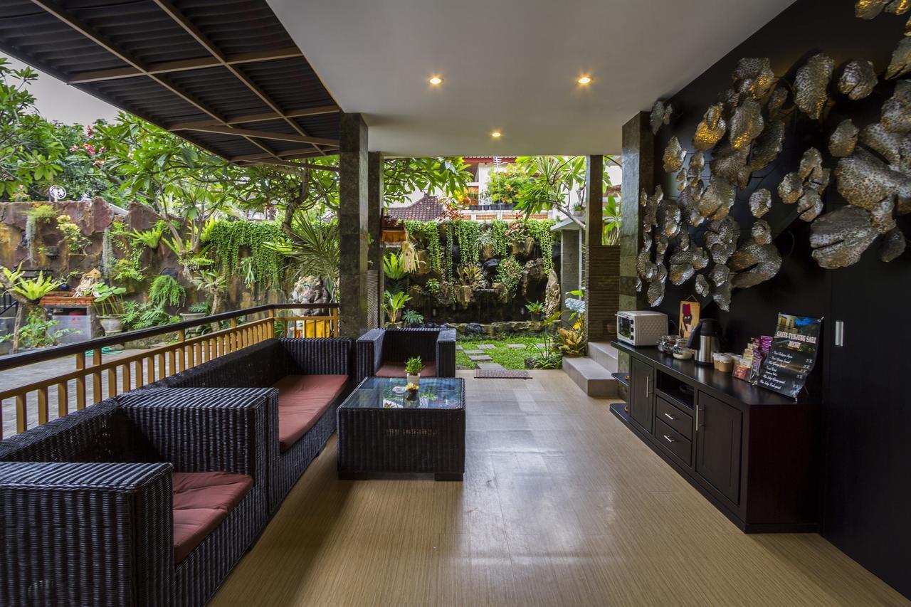 Hotel Griya Tunjung Sari à Denpasar Extérieur photo